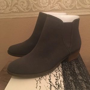 NWT Kensie Gerona Ankle Boots